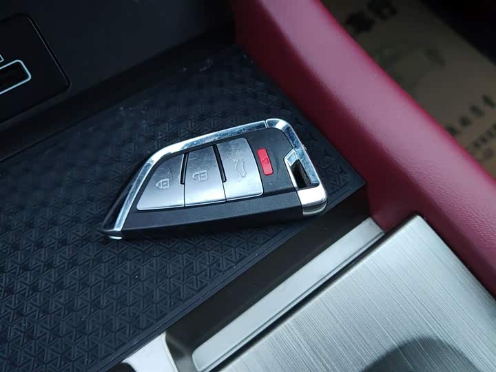 Фото 9 - Jetour X70