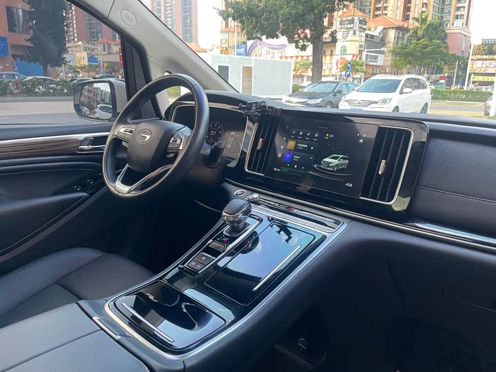 Фото 15 - GAC Trumpchi M8