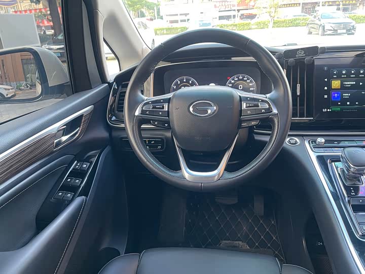 Фото 17 - GAC Trumpchi M8