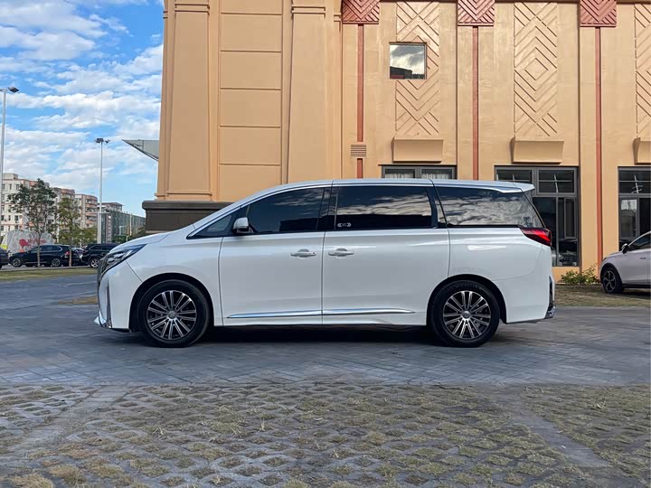 Фото 8 - GAC Trumpchi M8