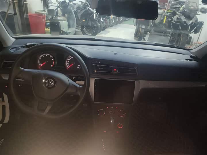 Фото 10 - Volkswagen Lavida