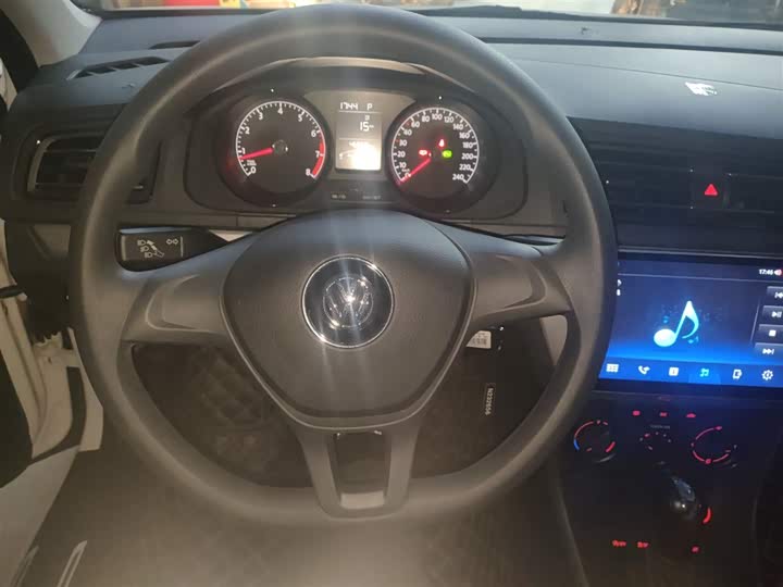 Фото 11 - Volkswagen Lavida