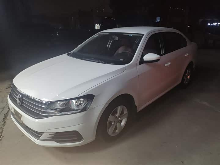 Фото 2 - Volkswagen Lavida