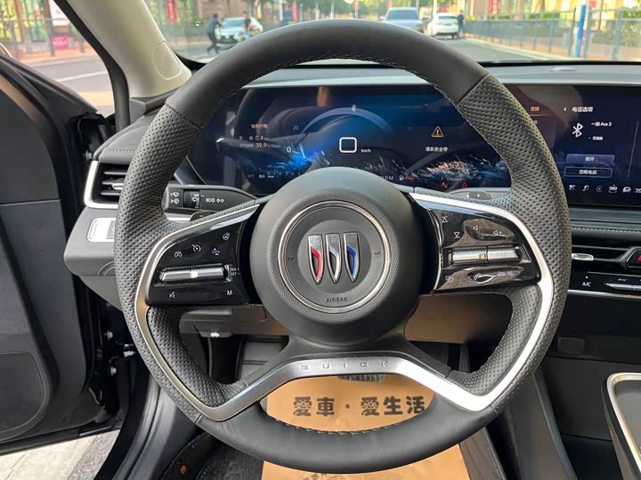 Фото 17 - Buick LaCrosse