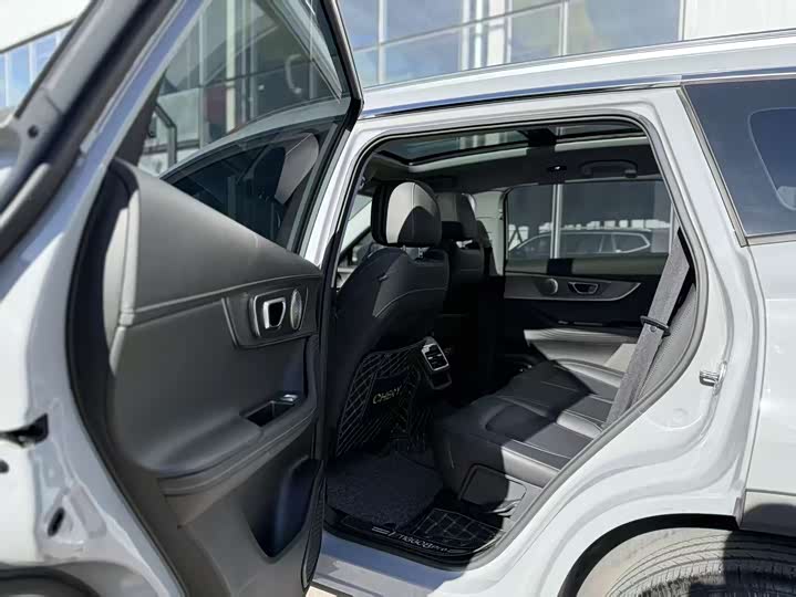 Фото 6 - Chery Tiggo 8 Pro Hybrid