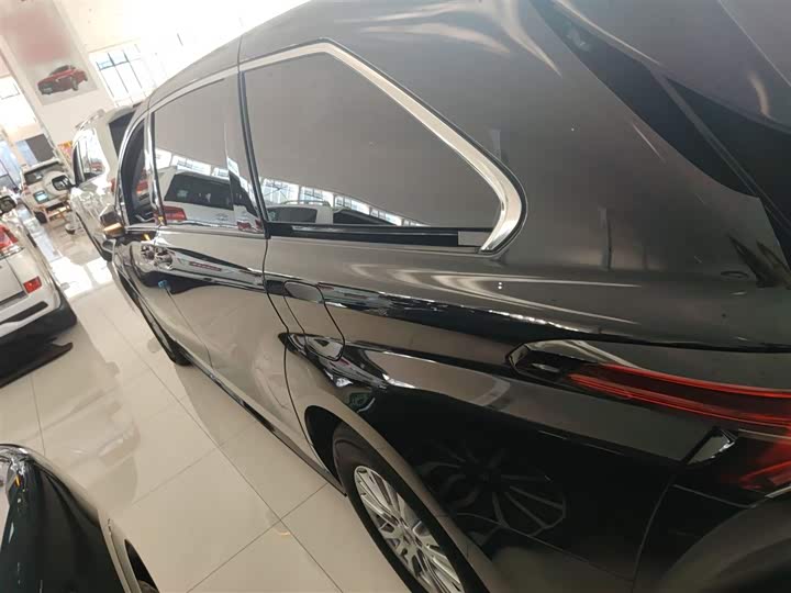 Фото 5 - Toyota Sienna