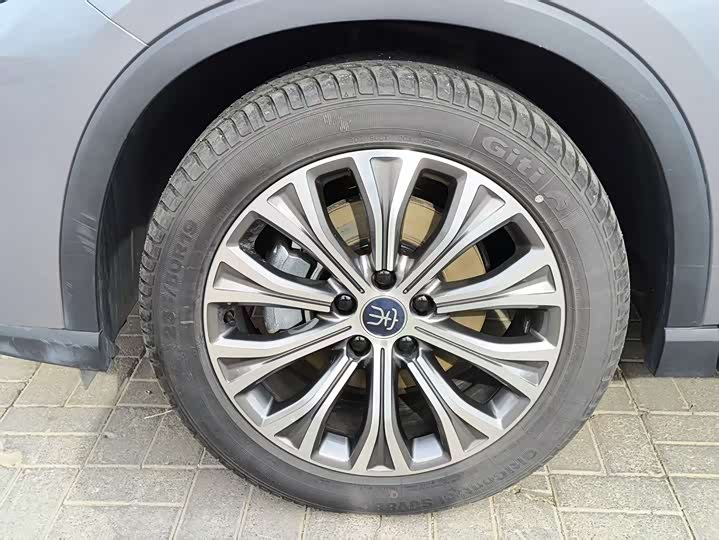 Фото 3 - BYD Song Pro Hybrid