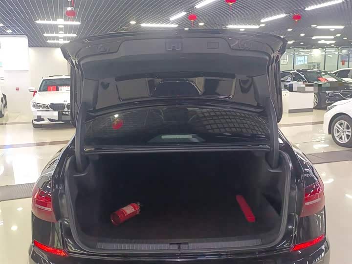 Фото 19 - Volkswagen Passat