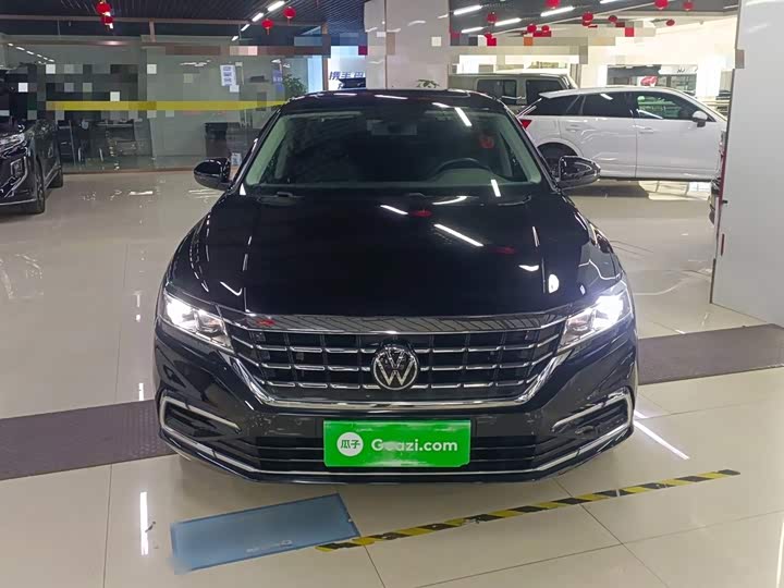 Фото 3 - Volkswagen Passat