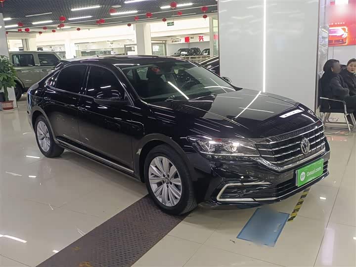 Фото 4 - Volkswagen Passat