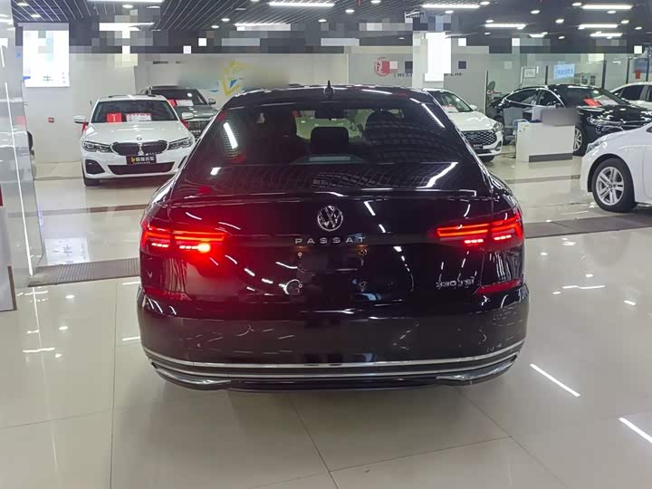 Фото 6 - Volkswagen Passat