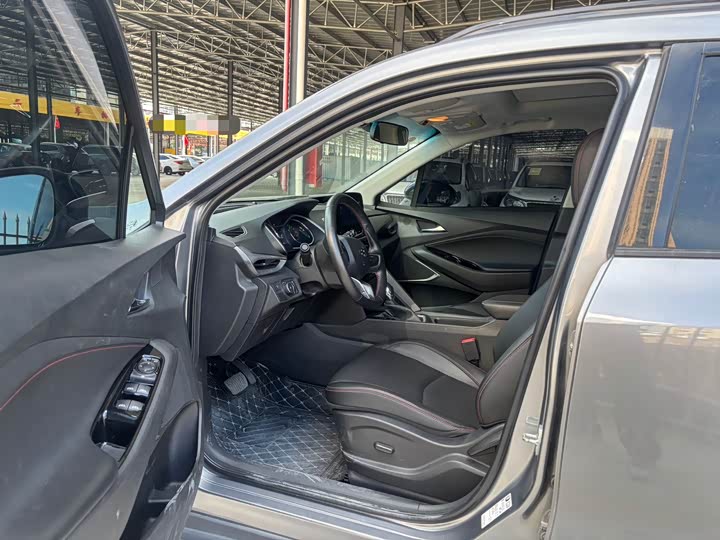 Фото 8 - Chevrolet Orlando