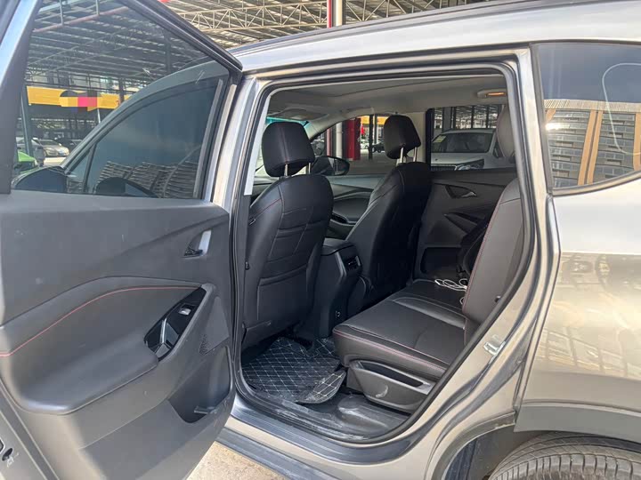 Фото 9 - Chevrolet Orlando