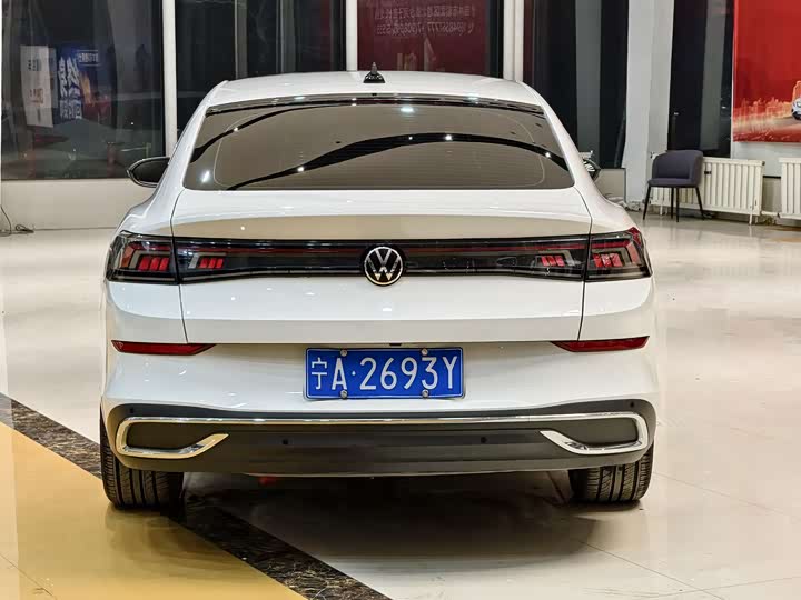 Фото 11 - Volkswagen Lamando L