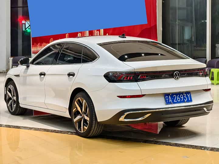 Фото 12 - Volkswagen Lamando L