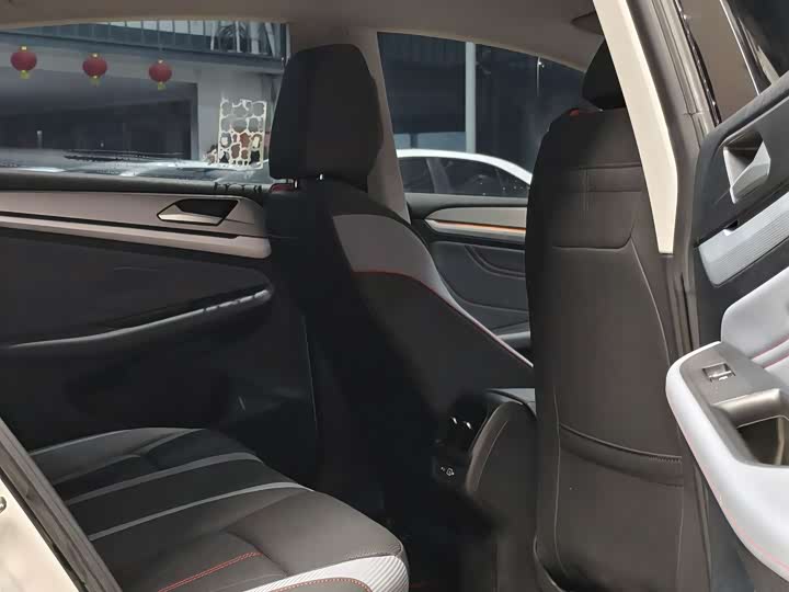 Фото 17 - Volkswagen Lamando L