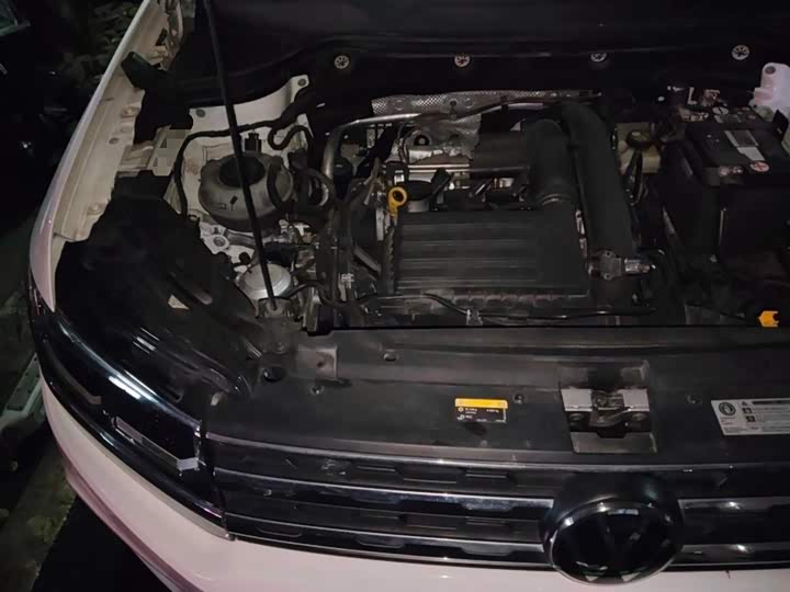 Фото 21 - Volkswagen Tharu