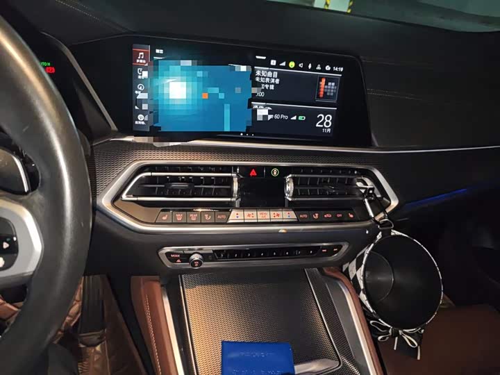 Фото 15 - BMW X6