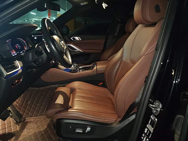 Фото 17 - BMW X6