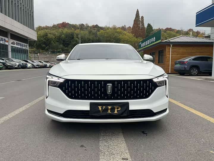 Фото 2 - Bestune B70