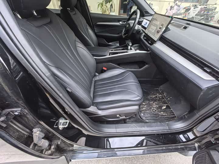 Фото 14 - Geely Preface