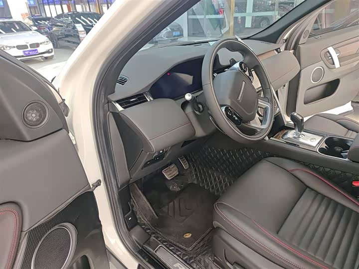 Фото 16 - Land Rover Discovery Sport