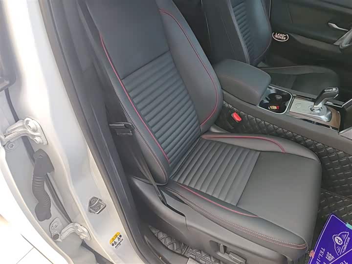 Фото 25 - Land Rover Discovery Sport