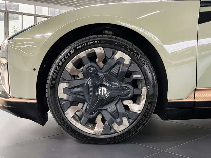 Фото 5 - HiPhi Z