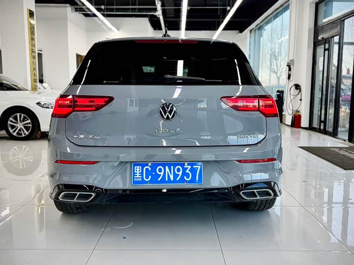 Фото 5 - Volkswagen Golf