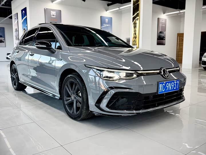 Фото 8 - Volkswagen Golf