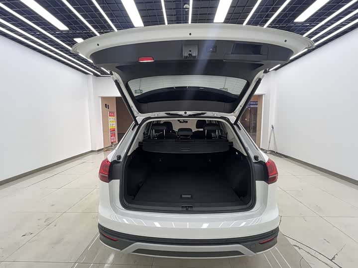 Фото 18 - Volkswagen Tayron