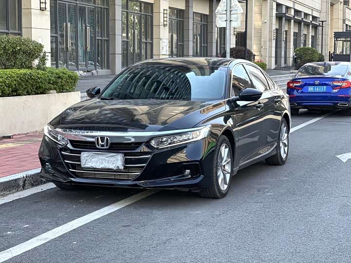 Фото 1 - Honda Accord