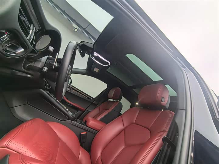 Фото 23 - Porsche Macan