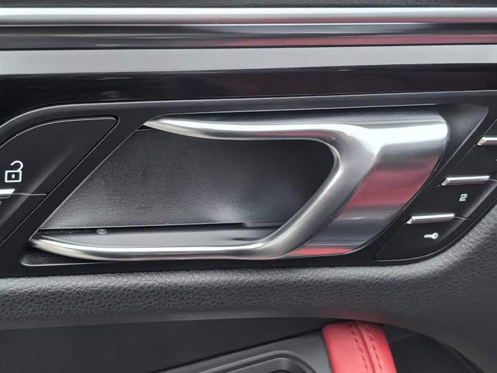 Фото 27 - Porsche Macan