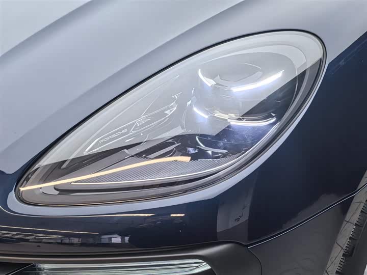 Фото 33 - Porsche Macan