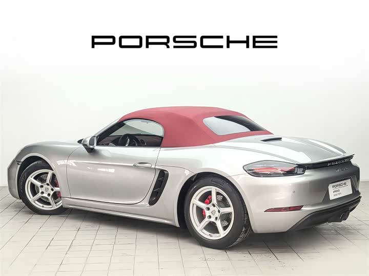 Фото 4 - Porsche 718