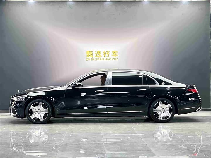 Фото 3 - Mercedes-Benz Maybach S-Class