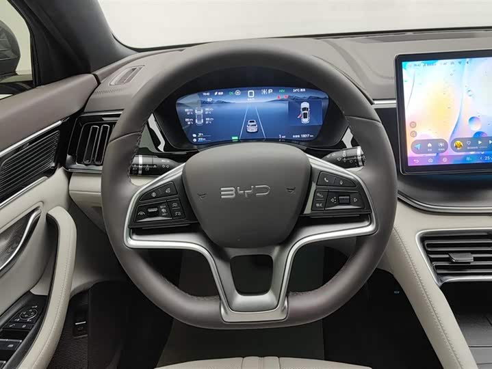 Фото 15 - BYD Song Plus Hybrid/EV