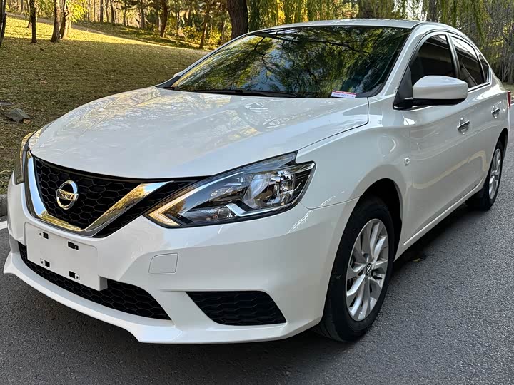 Фото 1 - Nissan Sylphy