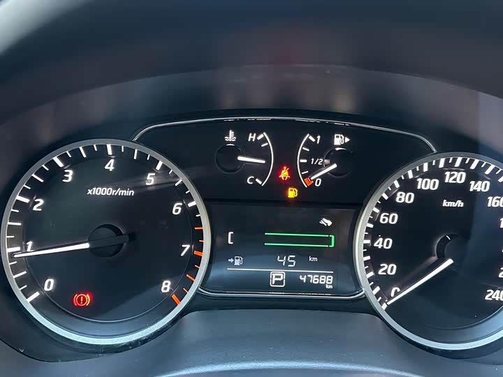 Фото 10 - Nissan Sylphy