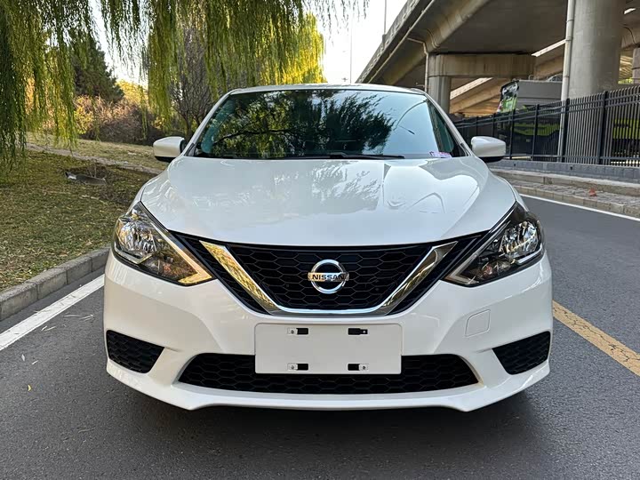 Фото 2 - Nissan Sylphy