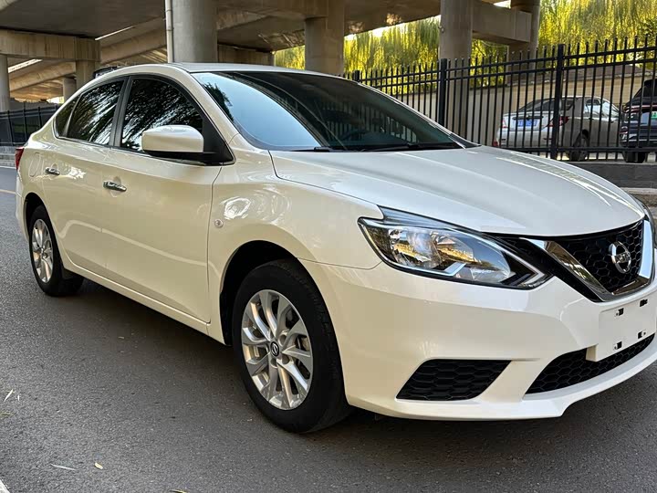 Фото 3 - Nissan Sylphy