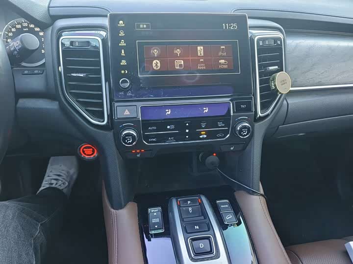 Фото 8 - Honda UR-V