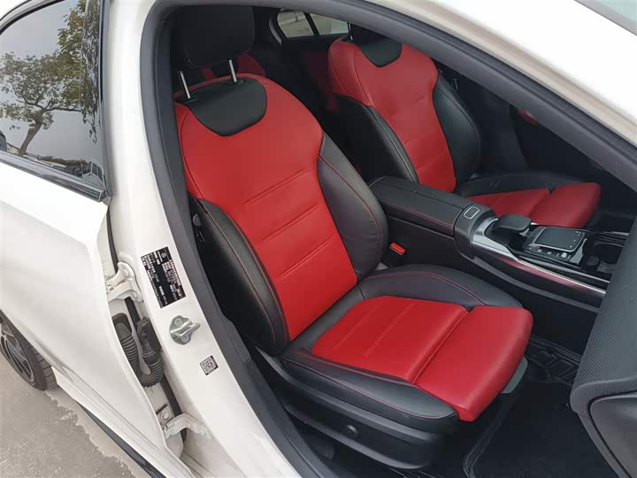 Фото 24 - Mercedes-Benz A-Class AMG