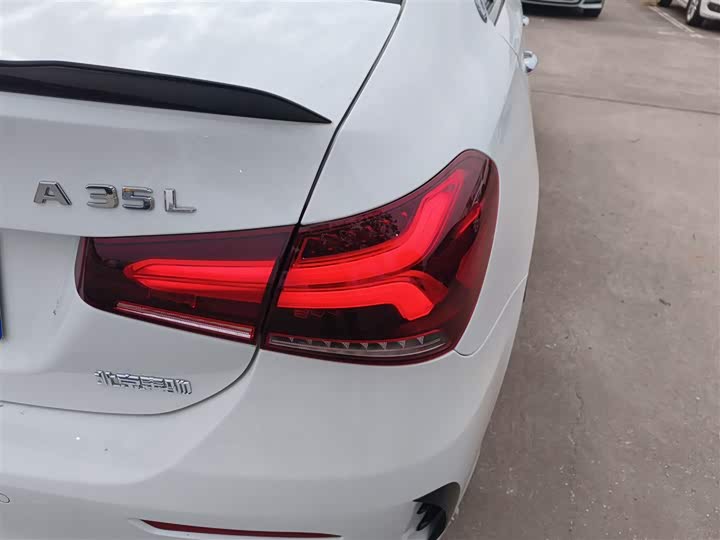 Фото 8 - Mercedes-Benz A-Class AMG