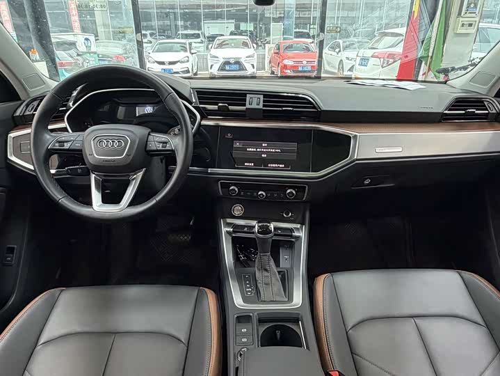 Фото 5 - Audi Q3