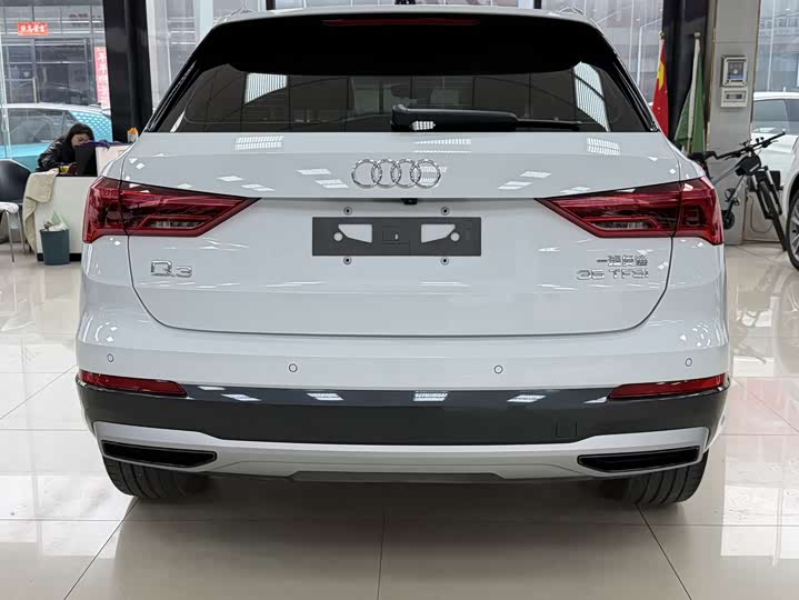 Фото 6 - Audi Q3