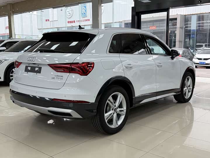 Фото 7 - Audi Q3