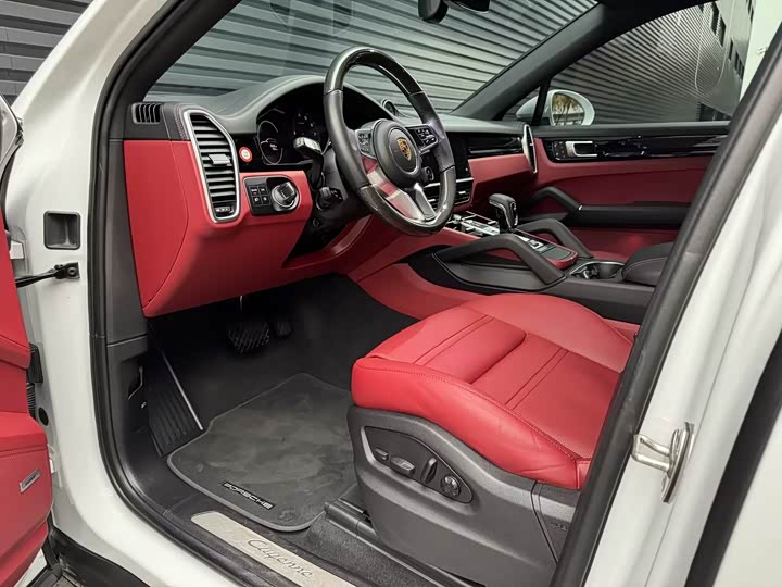 Фото 15 - Porsche Cayenne