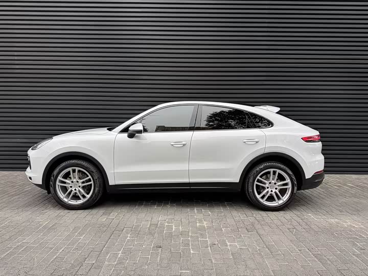 Фото 3 - Porsche Cayenne